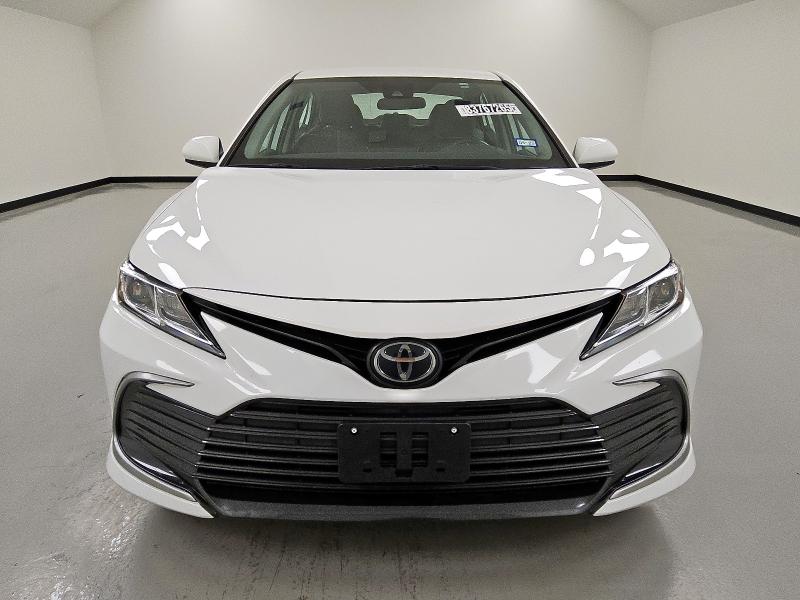 2021 TOYOTA CAMRY LE 4T1C11AK1MU579218