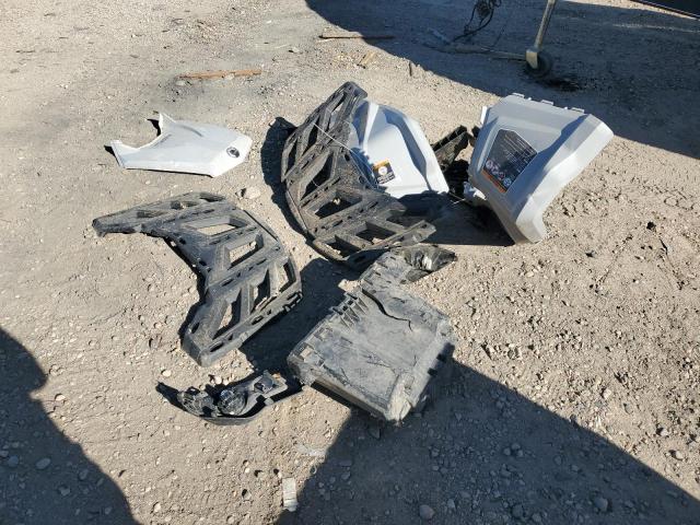 2017 CAN-AM ATV 3JBLGAJ29HJ000462
