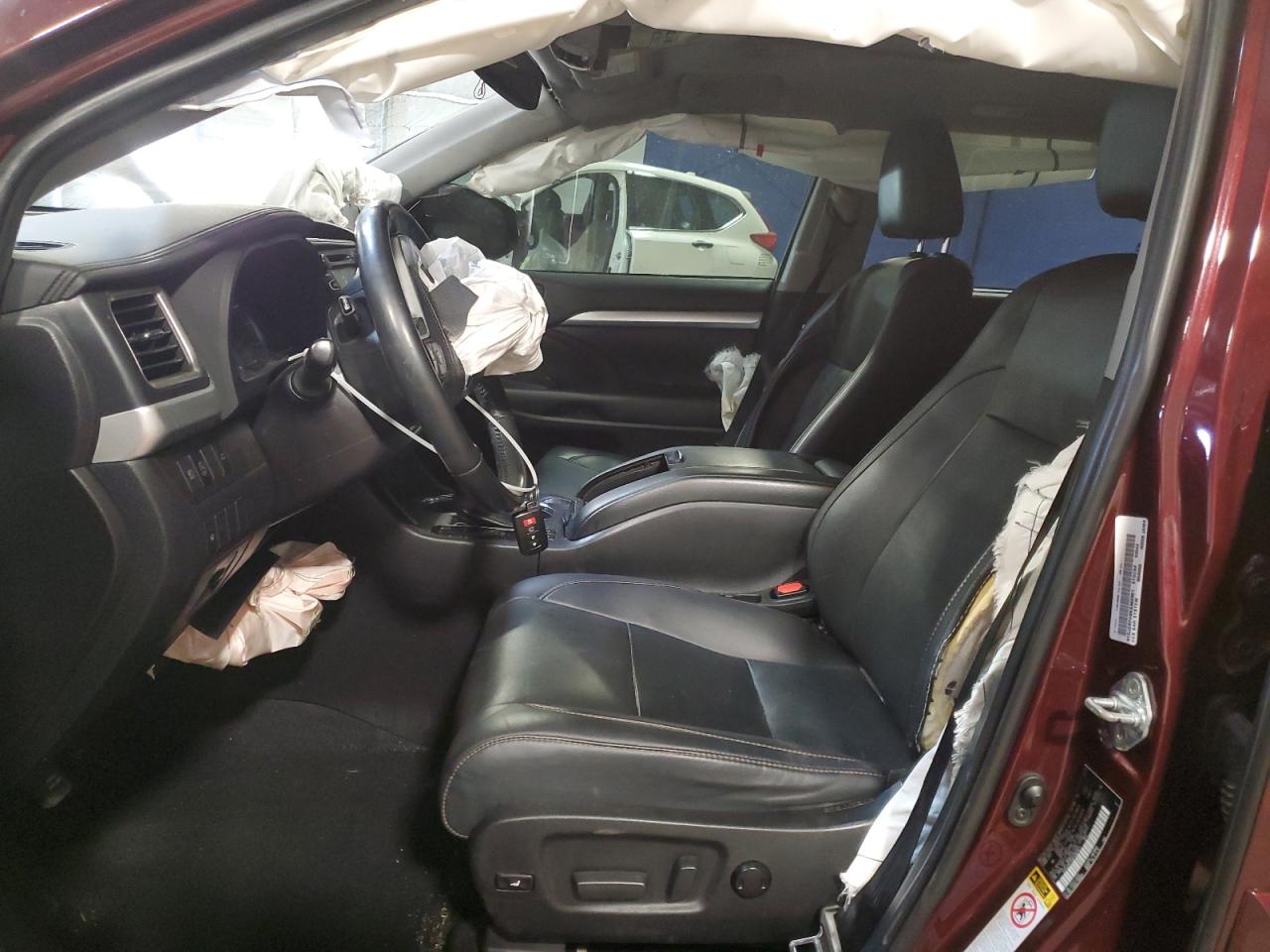 TOYOTA HIGHLANDER SE