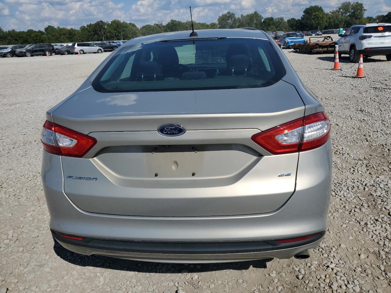 FORD FUSION SE
