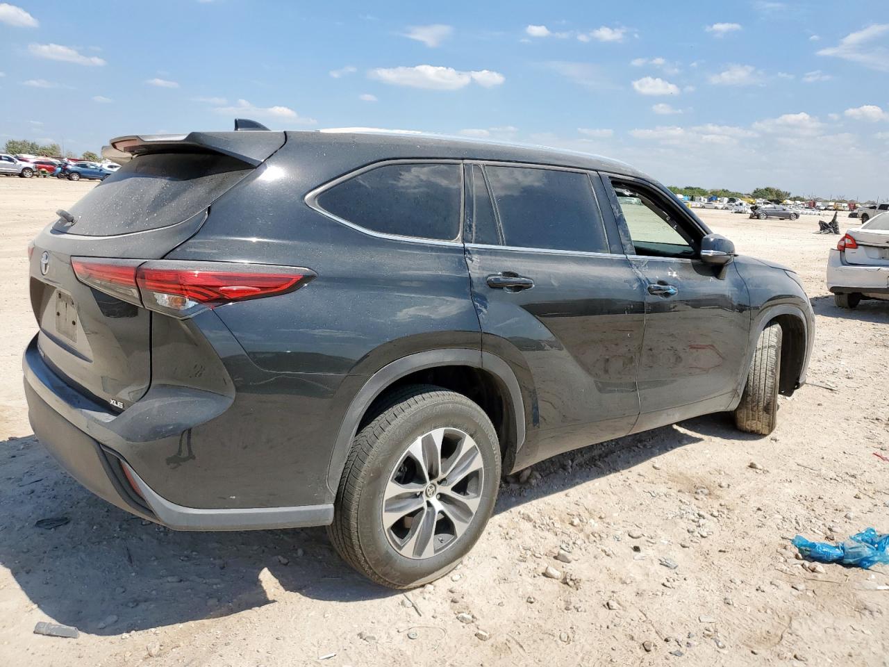 TOYOTA HIGHLANDER XLE