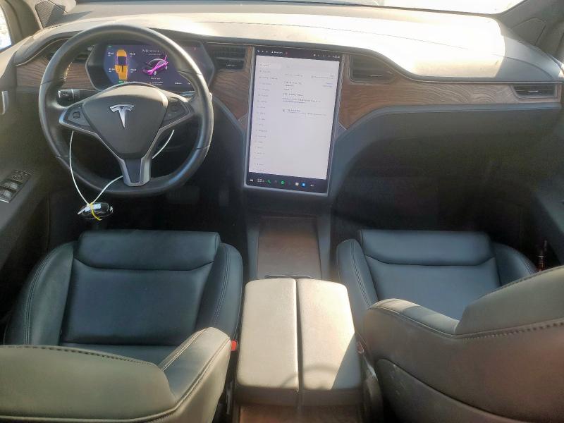 2020 TESLA MODEL X 5YJXCBE28LF268358