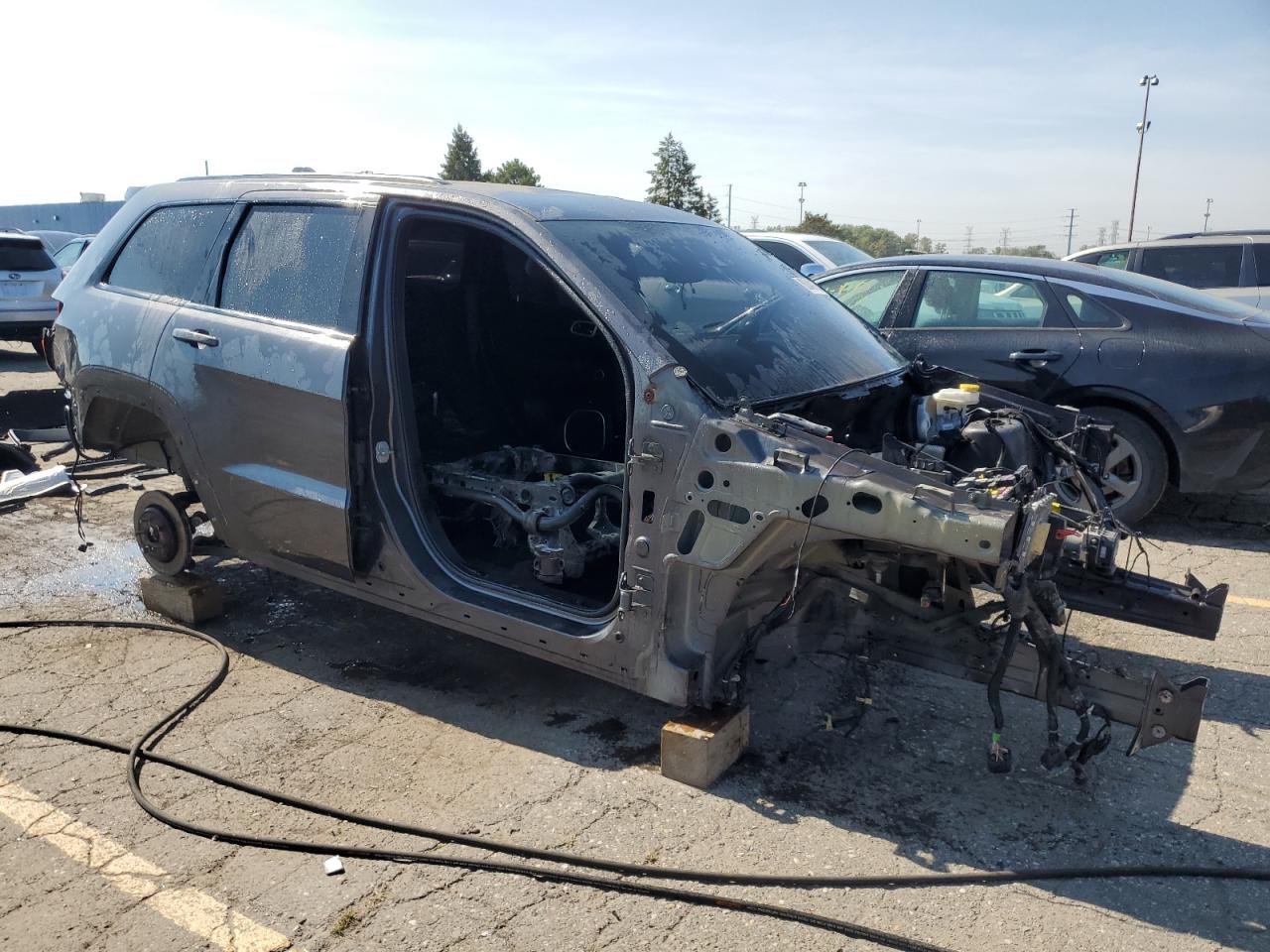 JEEP GRAND CHEROKEE SRT-8