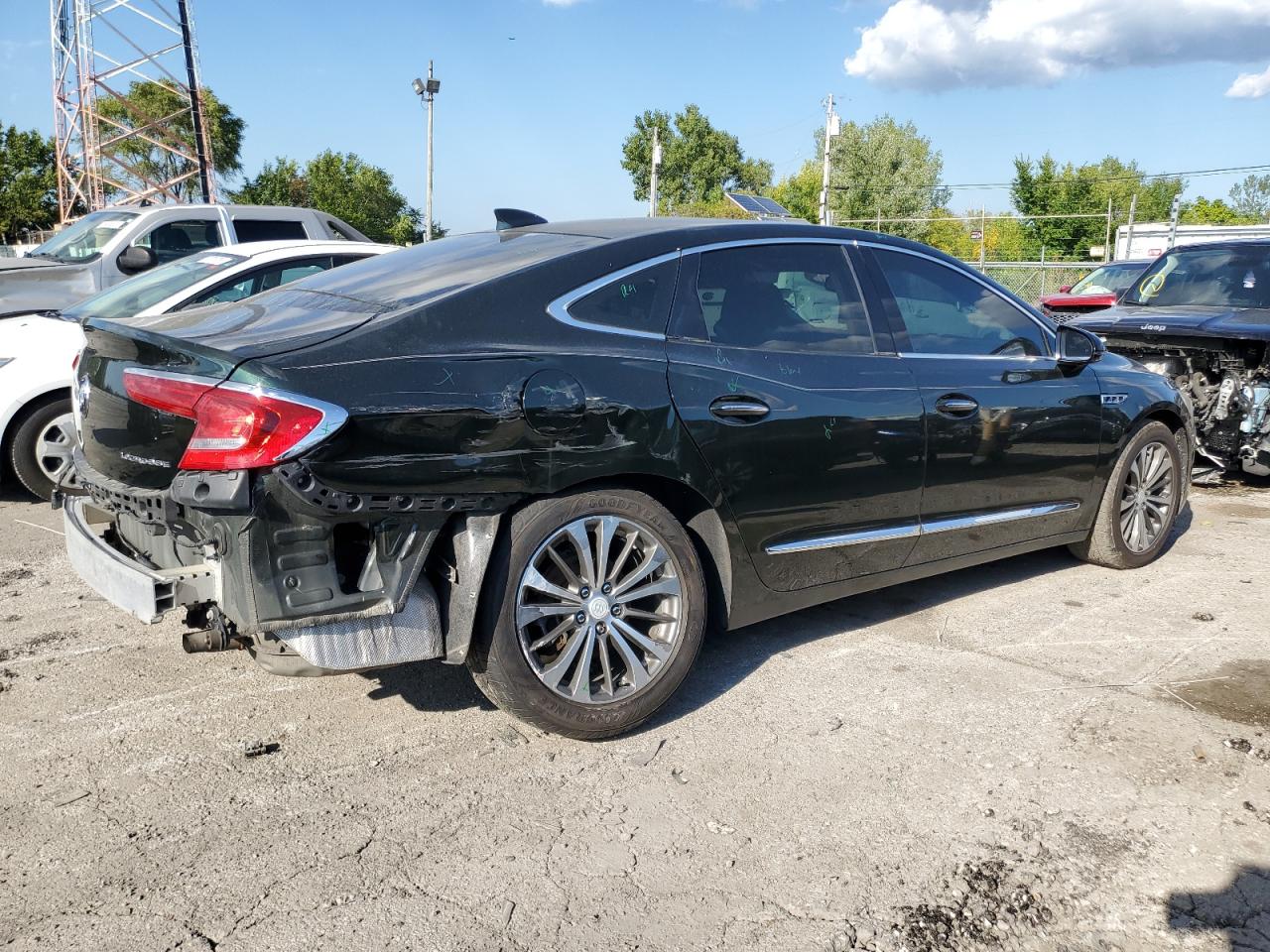 BUICK LACROSSE ESSENCE