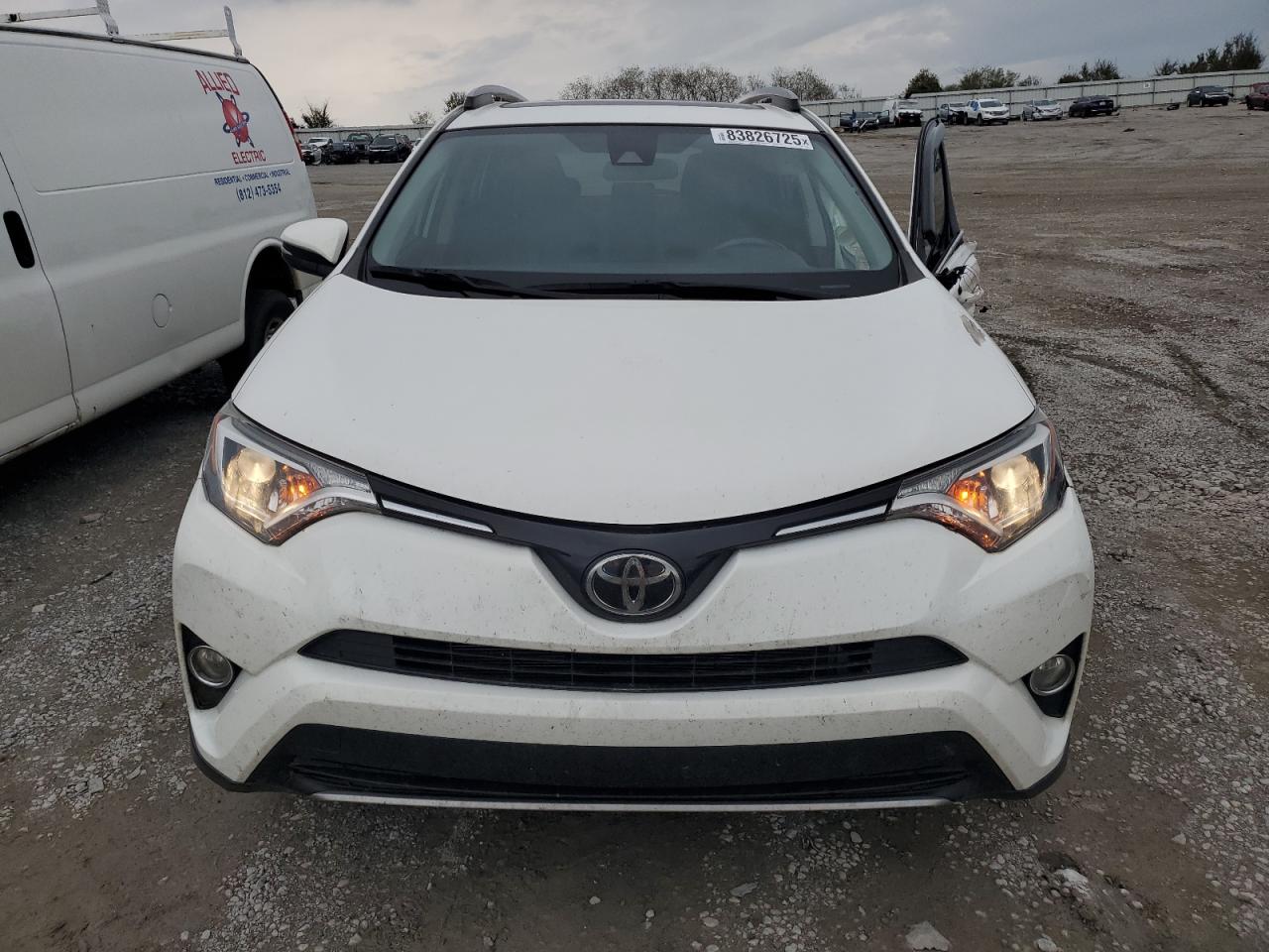TOYOTA RAV4 XLE