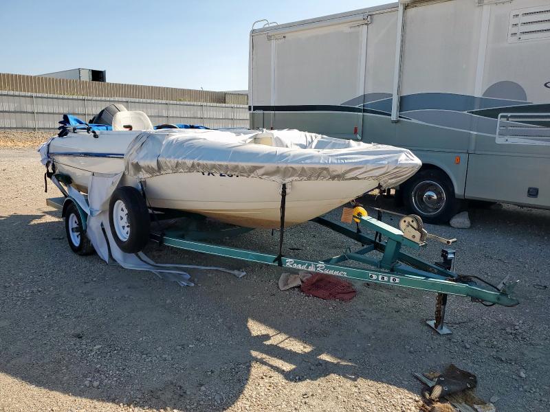 Global Auto Auctions: 1996 LARSON BOAT