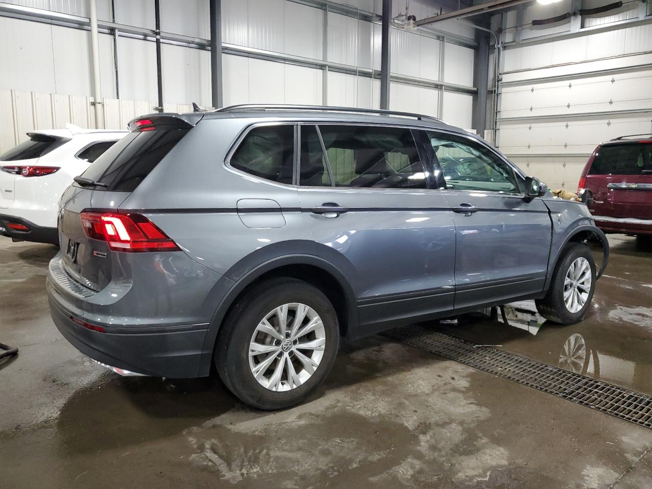 VOLKSWAGEN TIGUAN SE