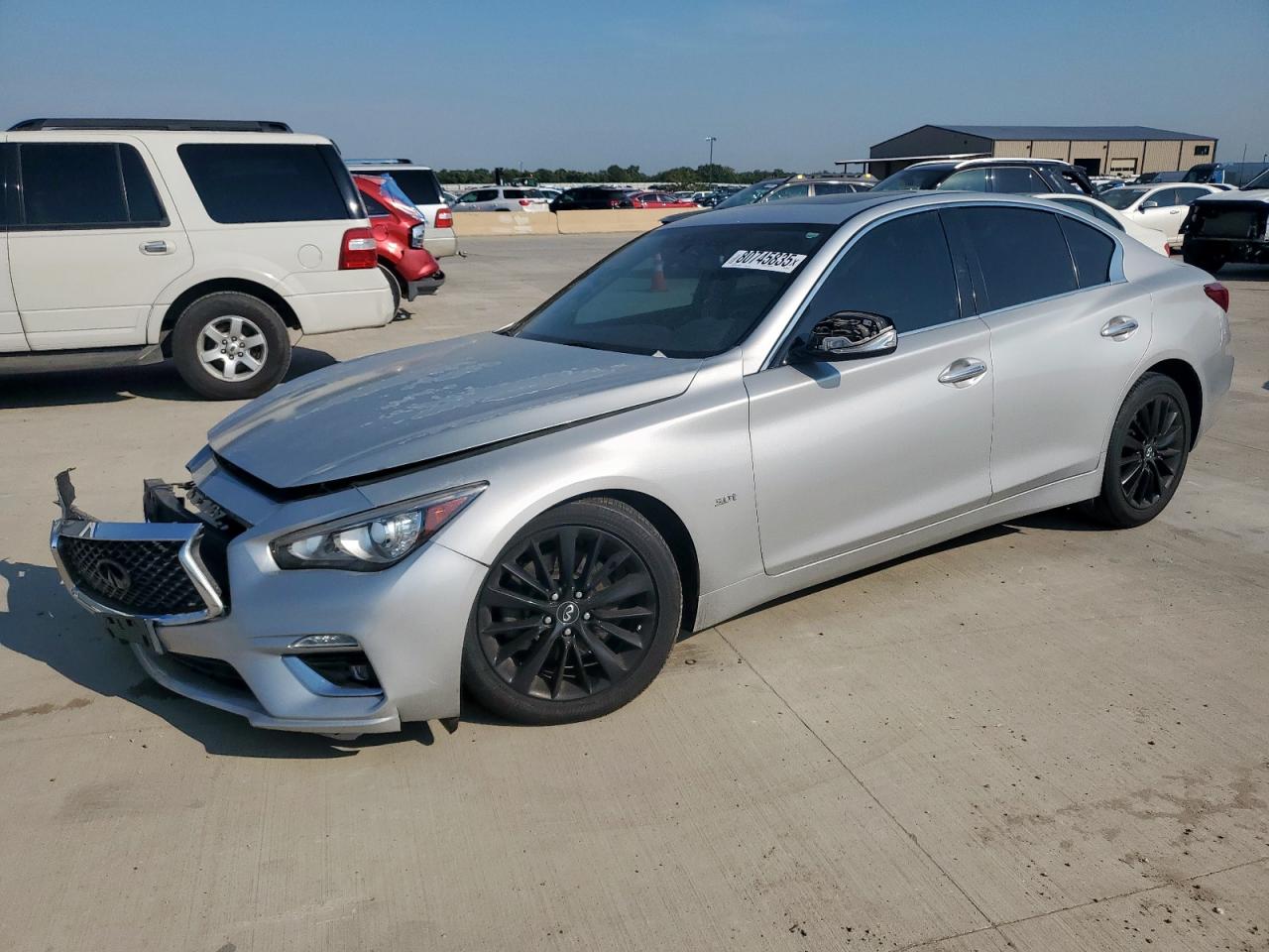 INFINITI Q50 LUXE