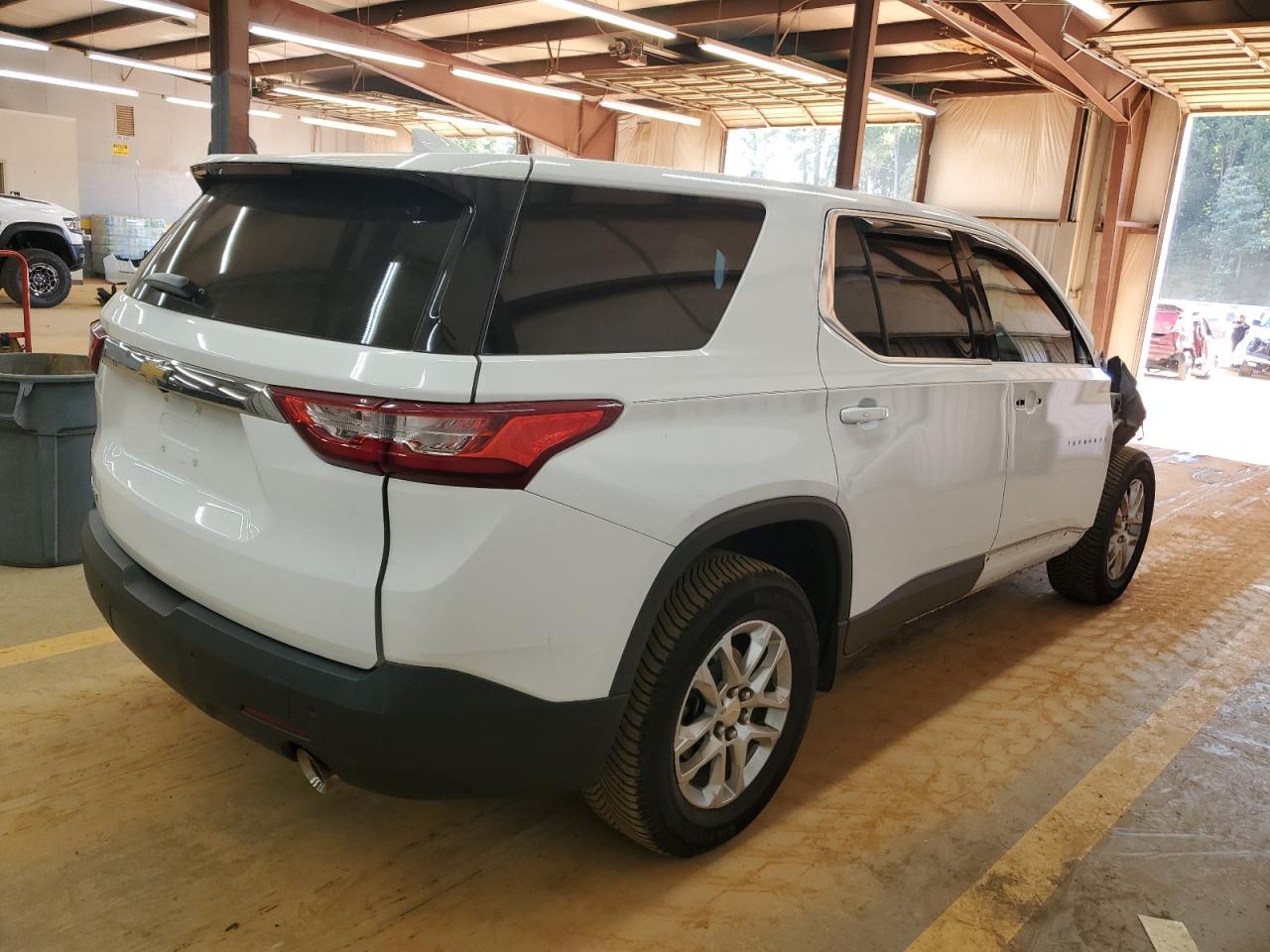 CHEVROLET TRAVERSE LS