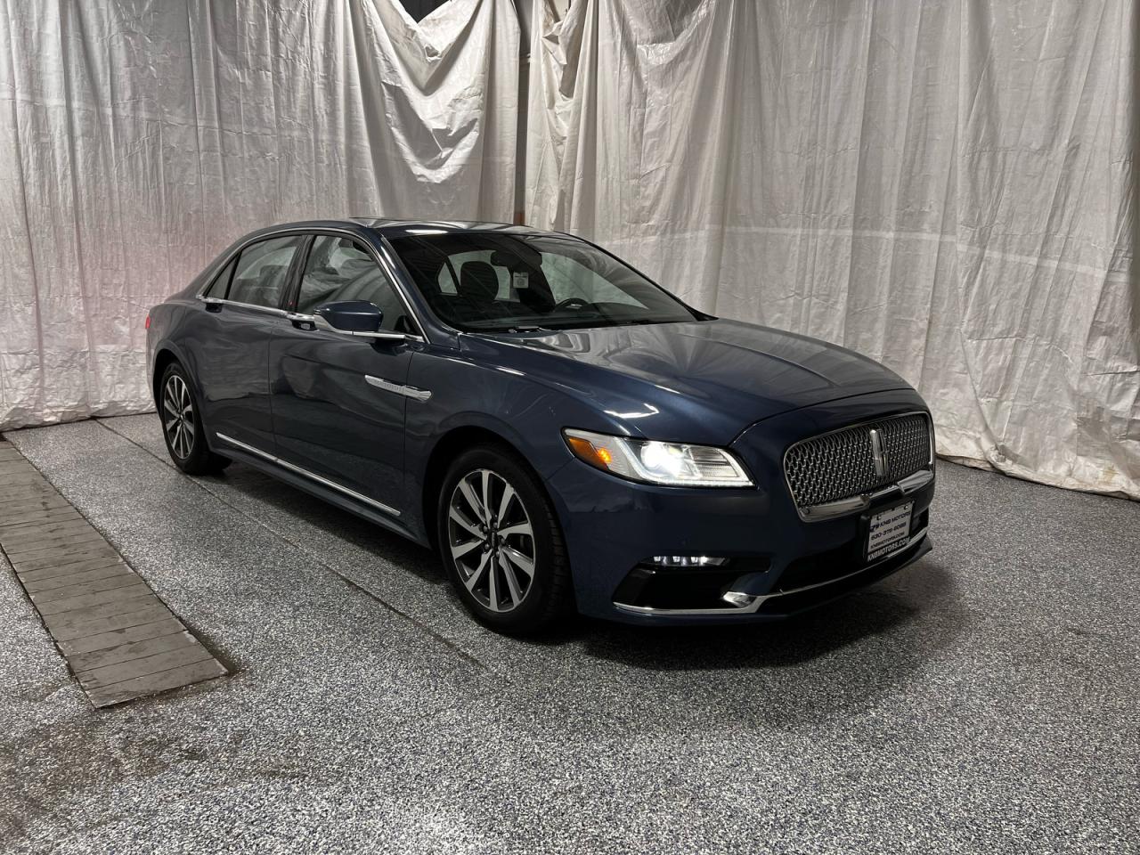 LINCOLN CONTINENTAL PREMIERE