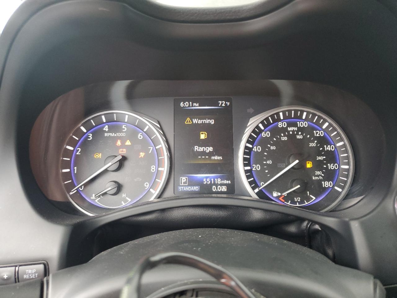 INFINITI Q60 LUXE 300