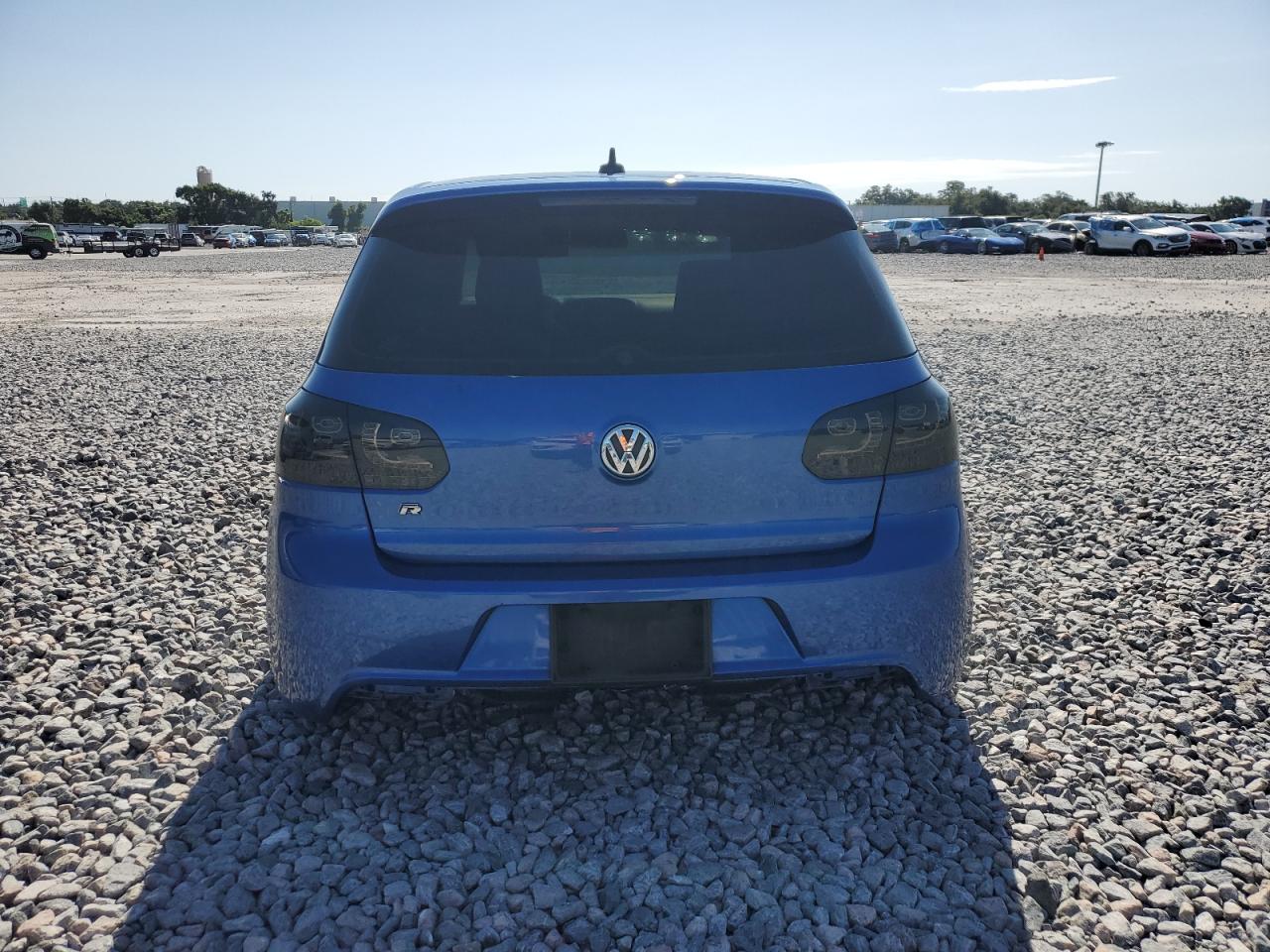 VOLKSWAGEN GOLF R