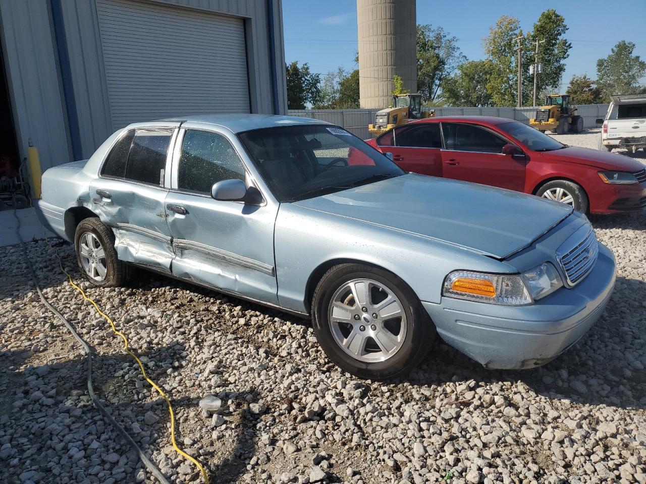 FORD CROWN VICTORIA LX
