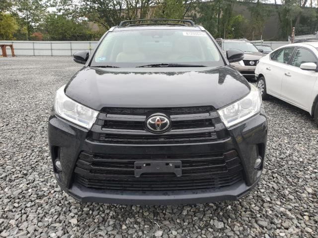 2018 TOYOTA HIGHLANDER SE 5TDJZRFH5JS832962