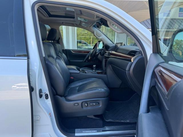 2016 LEXUS LX 570 JTJHY7AX7G4189102