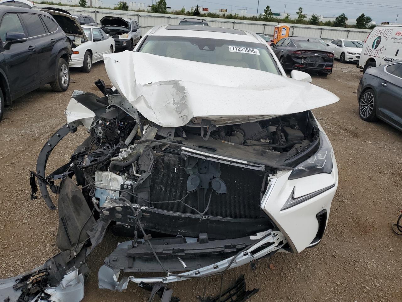 LEXUS NX 300 BASE