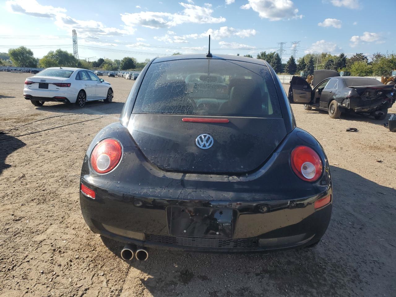 VOLKSWAGEN BEETLE NEW BEETLE