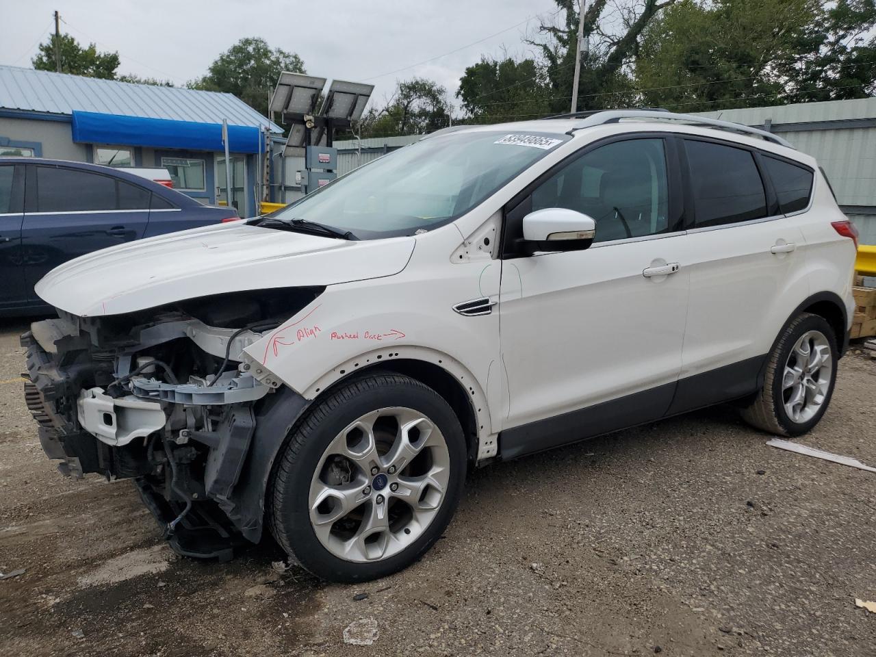 FORD ESCAPE TITANIUM