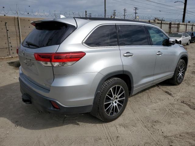 2018 TOYOTA HIGHLANDER SE 5TDJZRFH0JS541219