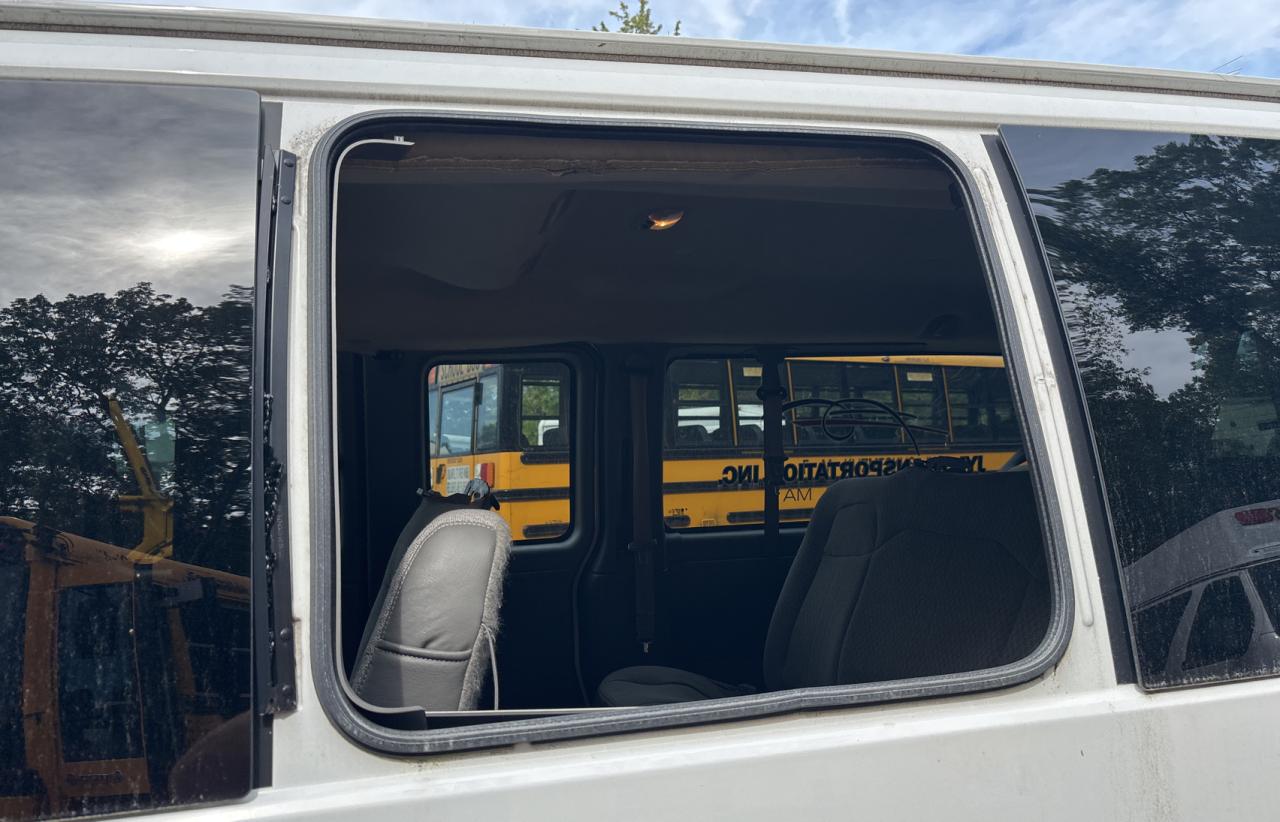 CHEVROLET EXPRESS LT