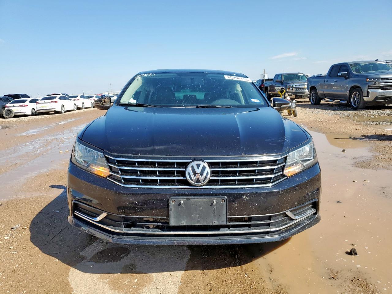 VOLKSWAGEN PASSAT SE