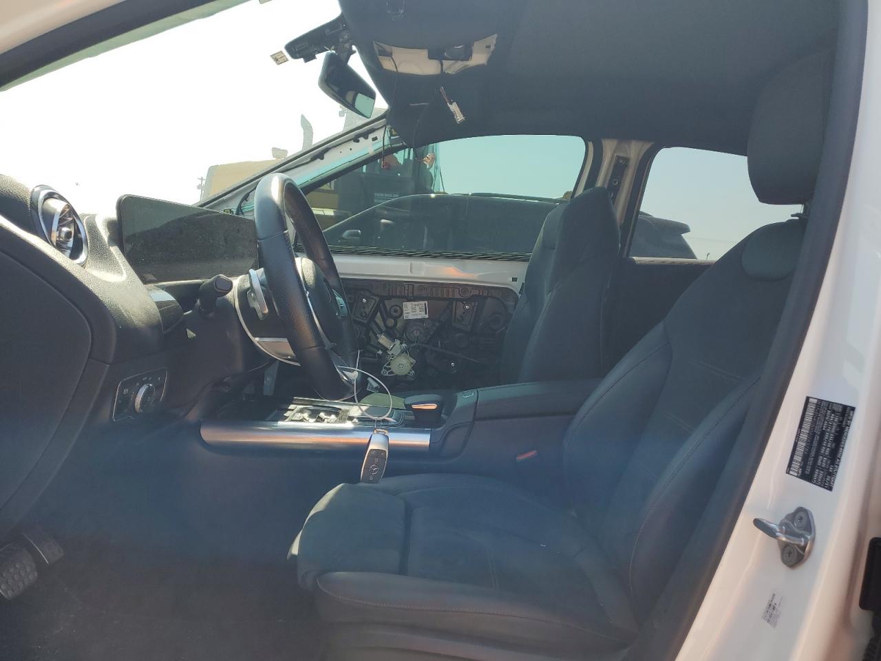 MERCEDES-BENZ GLA-CLASS 250