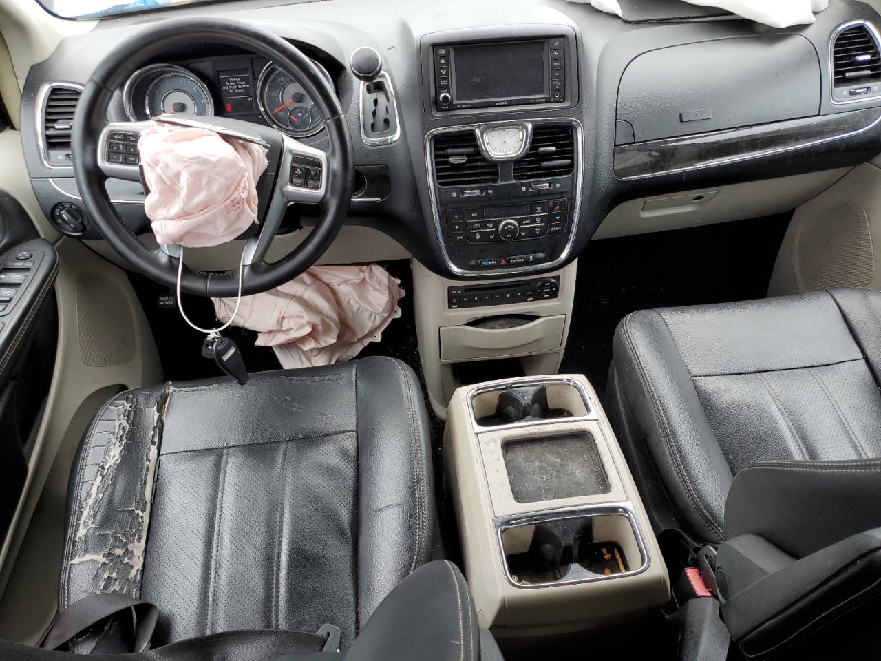 CHRYSLER TOWN & COUNTRY TOURING L