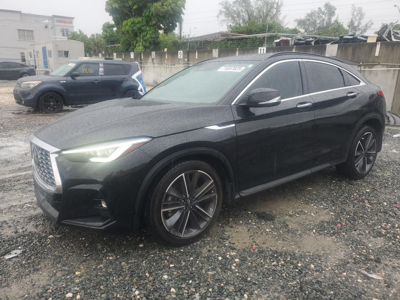  Salvage INFINITI Qx