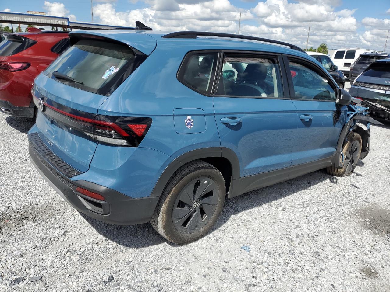 VOLKSWAGEN TAOS S