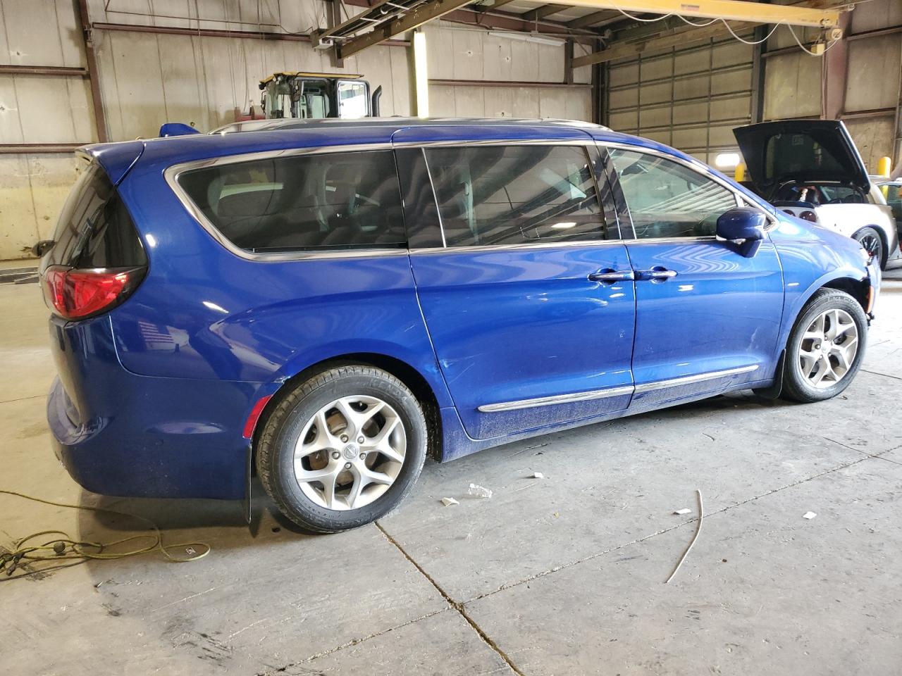 CHRYSLER PACIFICA TOURING L PLUS