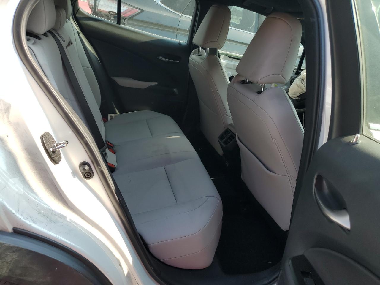 LEXUS UX 200