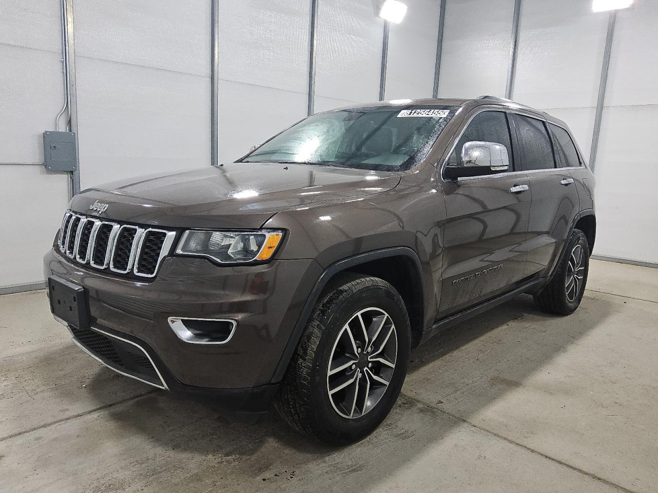  Salvage Jeep Grand Cherokee