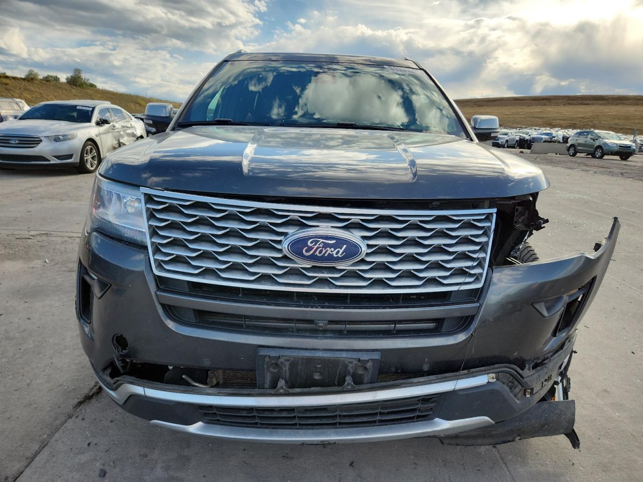 FORD EXPLORER PLATINUM