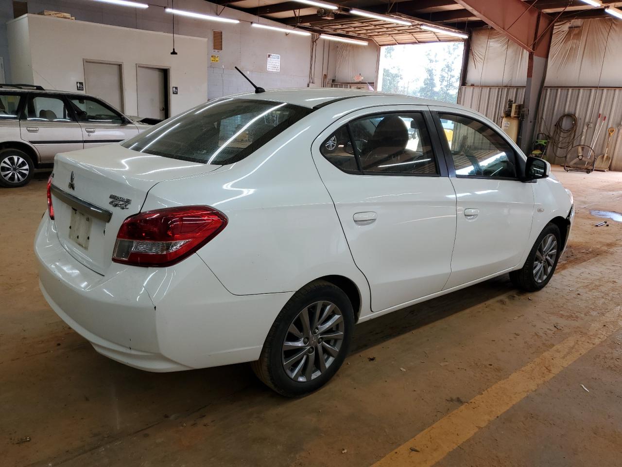 MITSUBISHI MIRAGE G4 ES