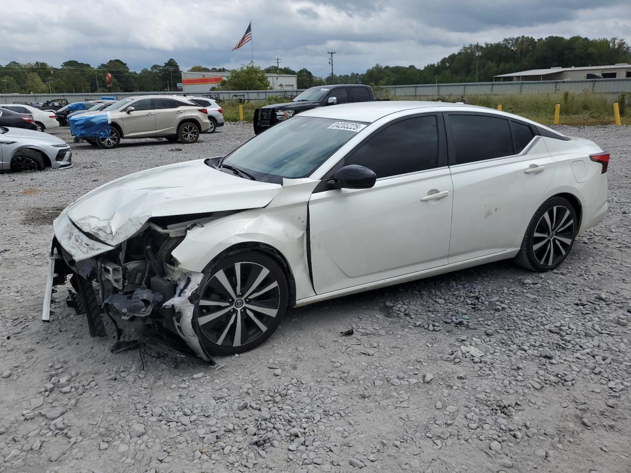  Salvage Nissan Altima