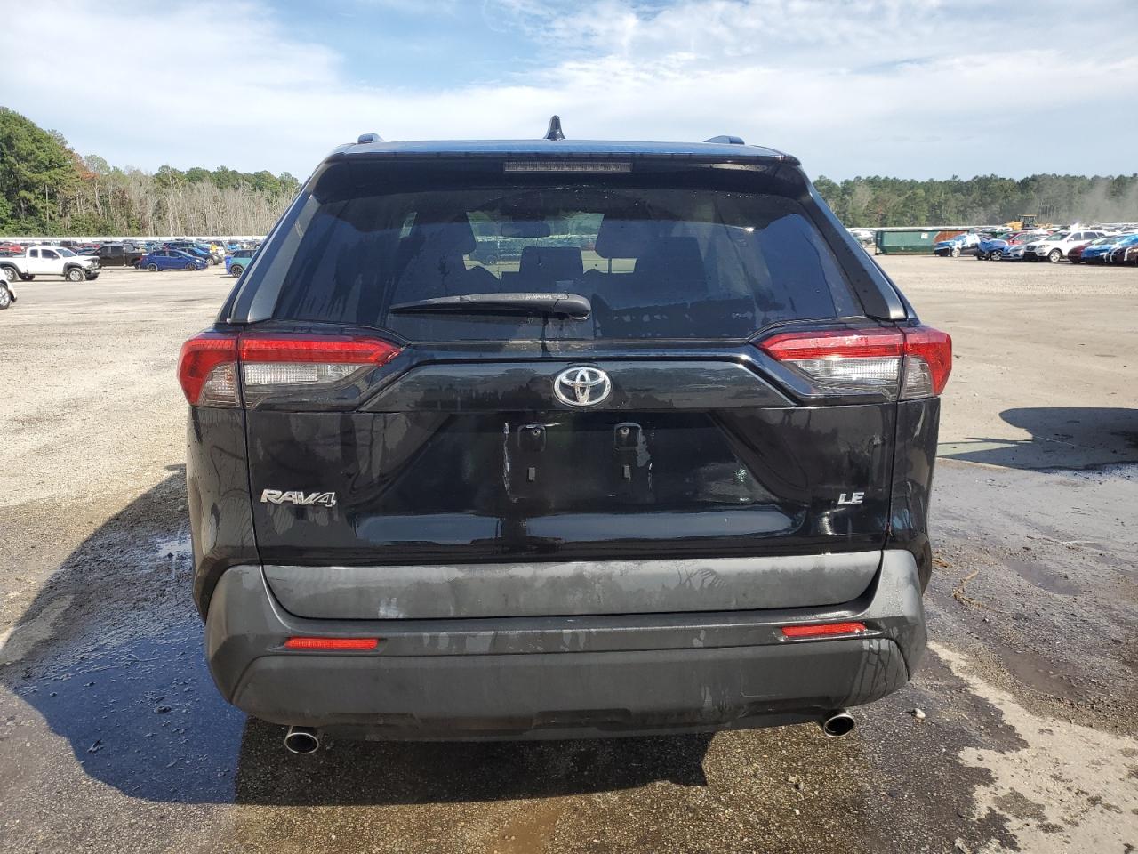 Lot #3246103213 2019 TOYOTA RAV4 LE