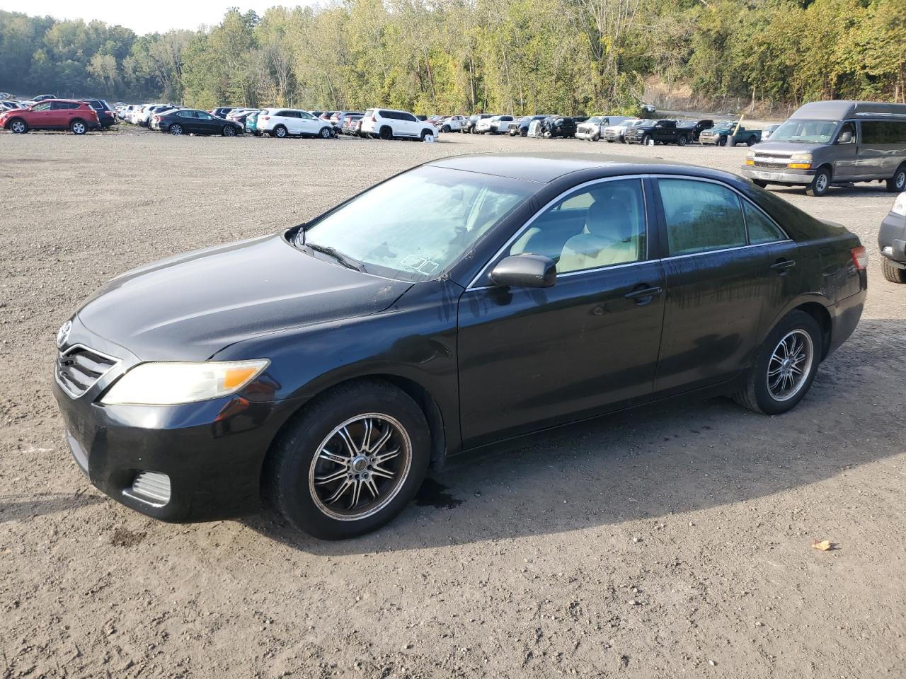 TOYOTA CAMRY BASE