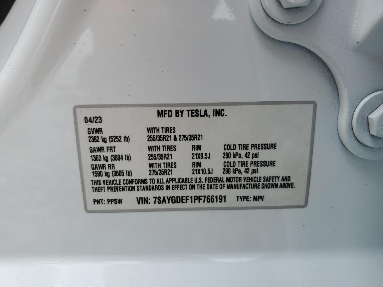 TESLA MODEL Y