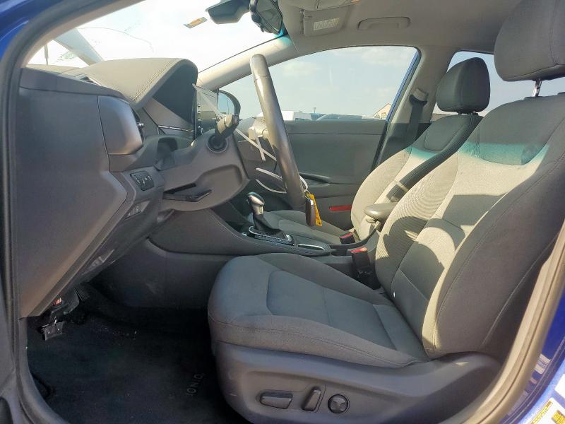 2022 HYUNDAI IONIQ SE KMHC75LC8NU269239