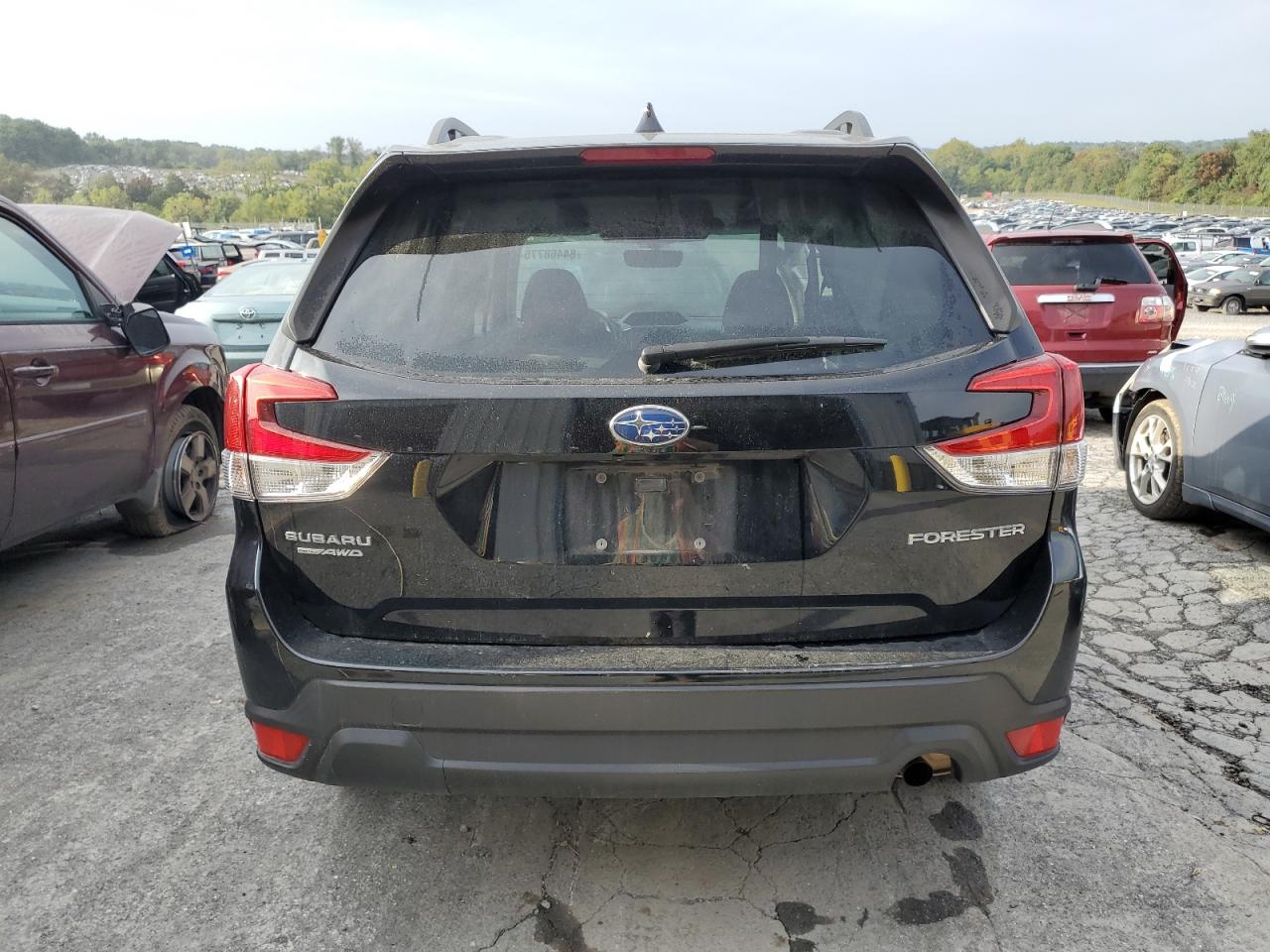 SUBARU FORESTER PREMIUM