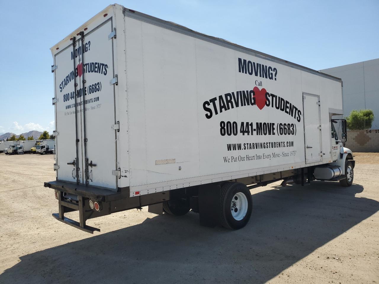 Lot #3232450111 2014 INTL 4000 4300