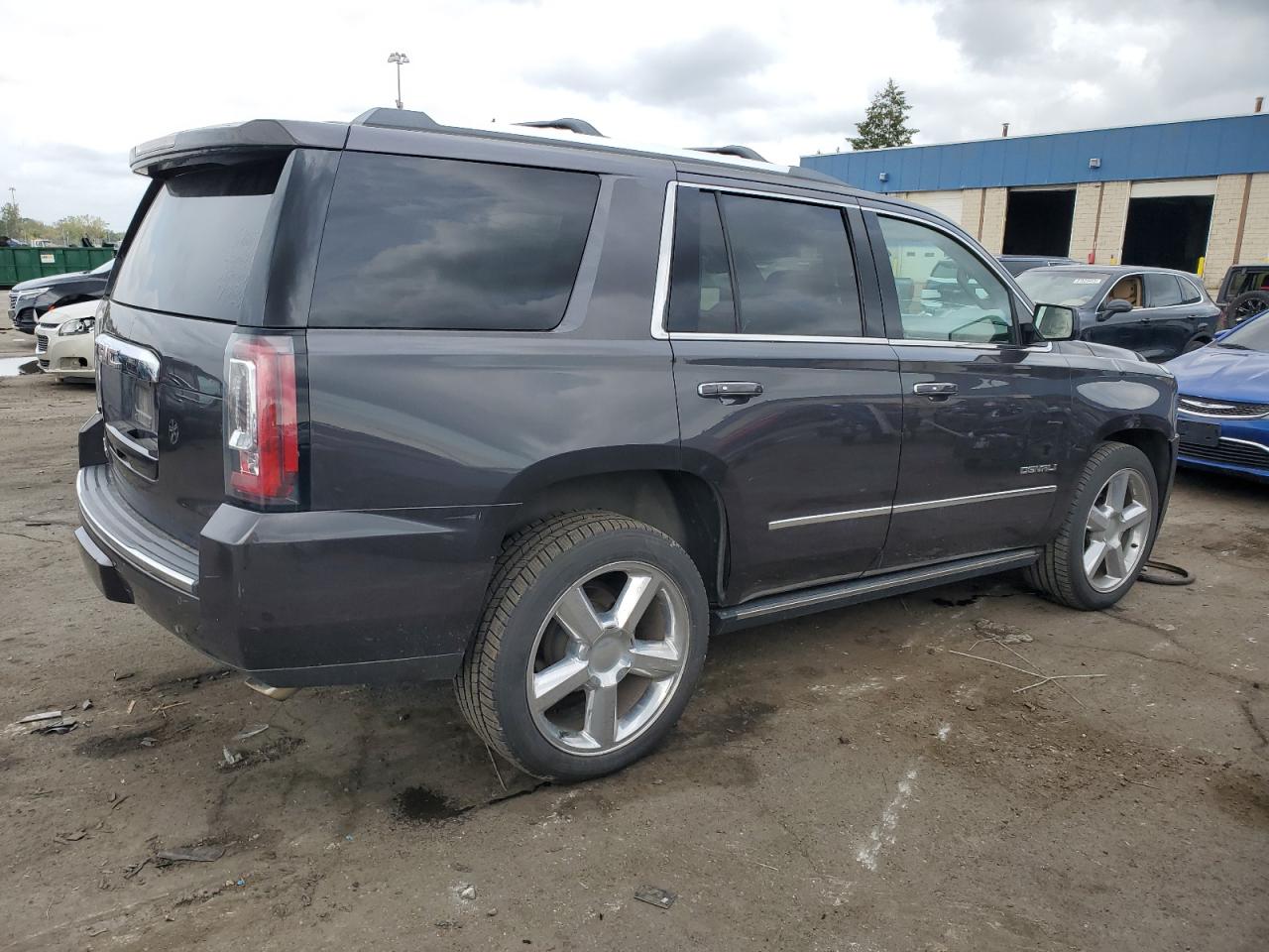 GMC YUKON DENALI