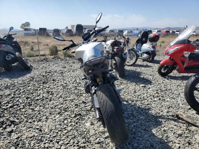 2015 YAMAHA FZ09 C JYARN33Y4FA001582