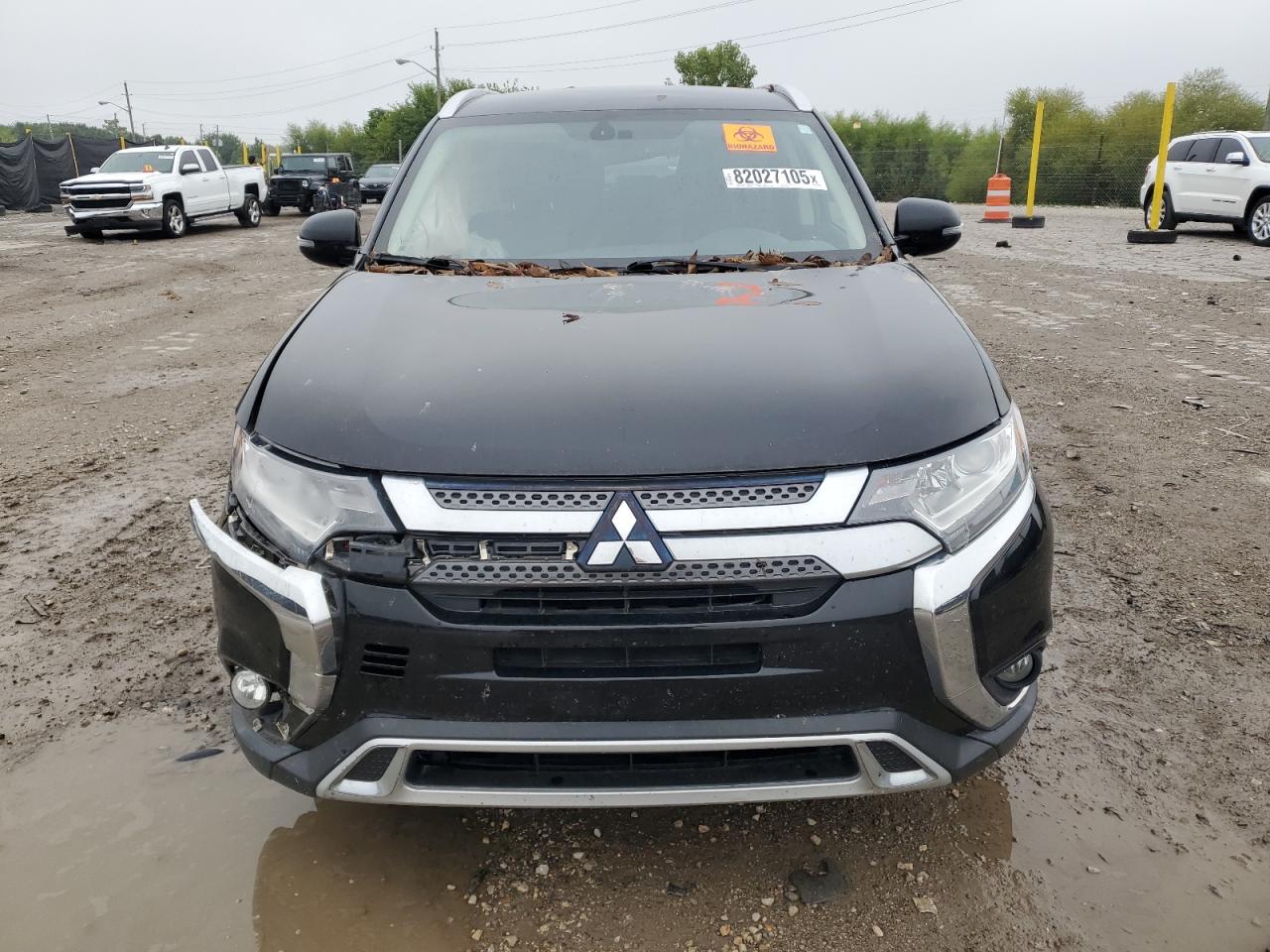 MITSUBISHI OUTLANDER SE