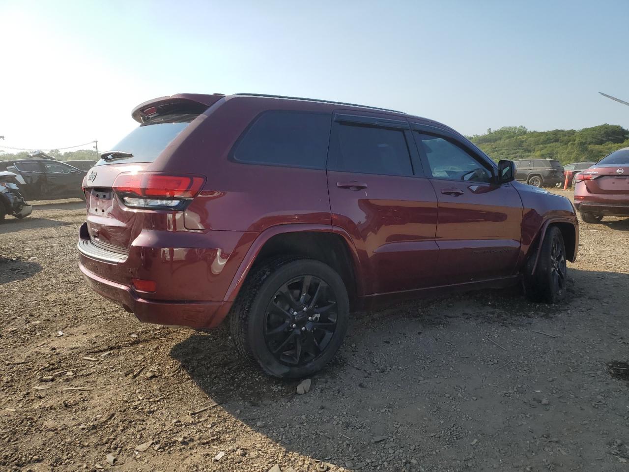 JEEP GRAND CHEROKEE LAREDO
