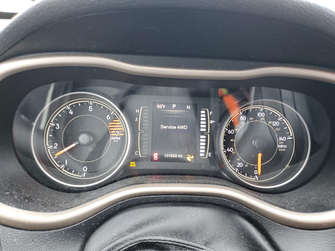 JEEP GRAND CHEROKEE LATITUDE