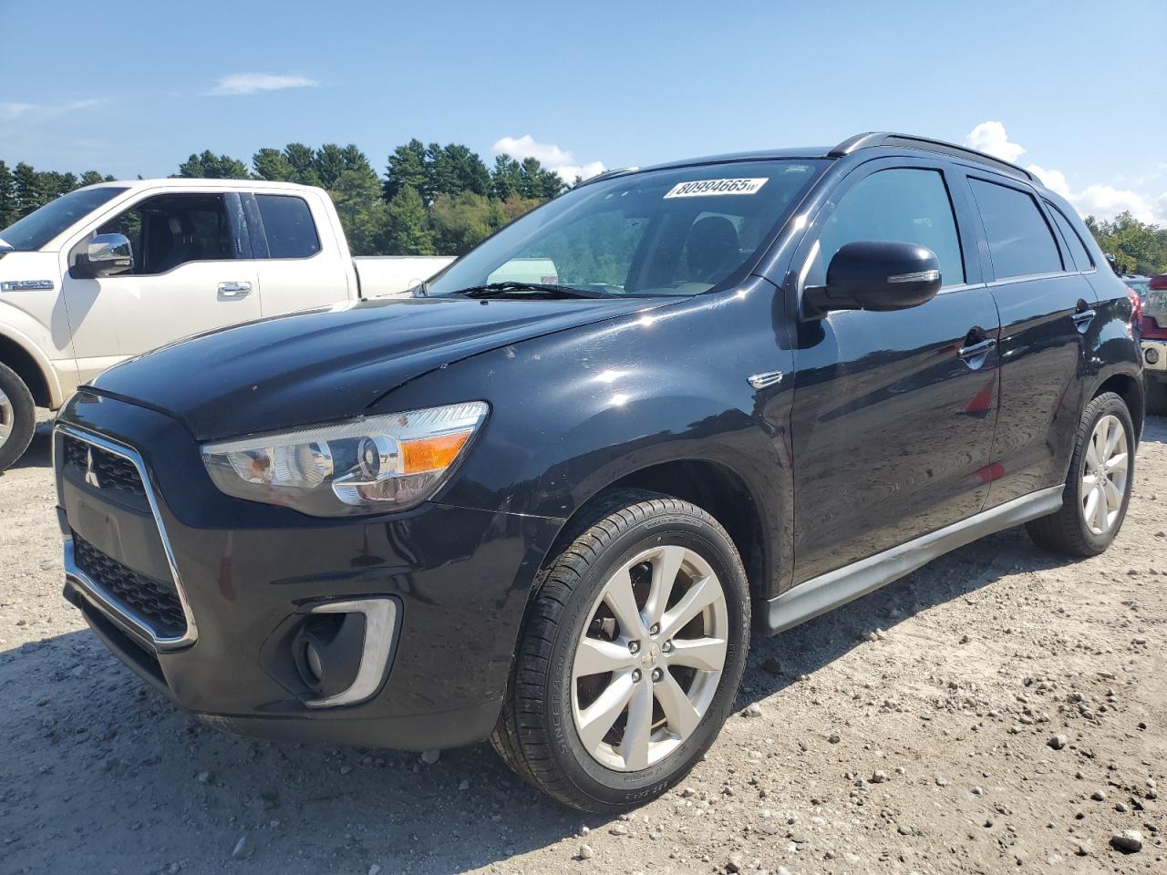 MITSUBISHI OUTLANDER SE