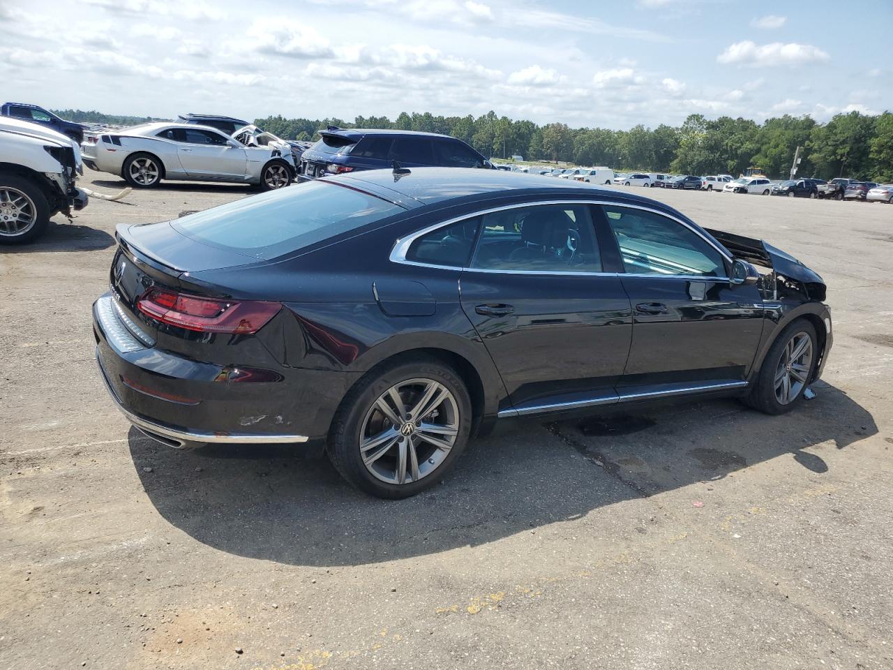 VOLKSWAGEN ARTEON SE R-LINE
