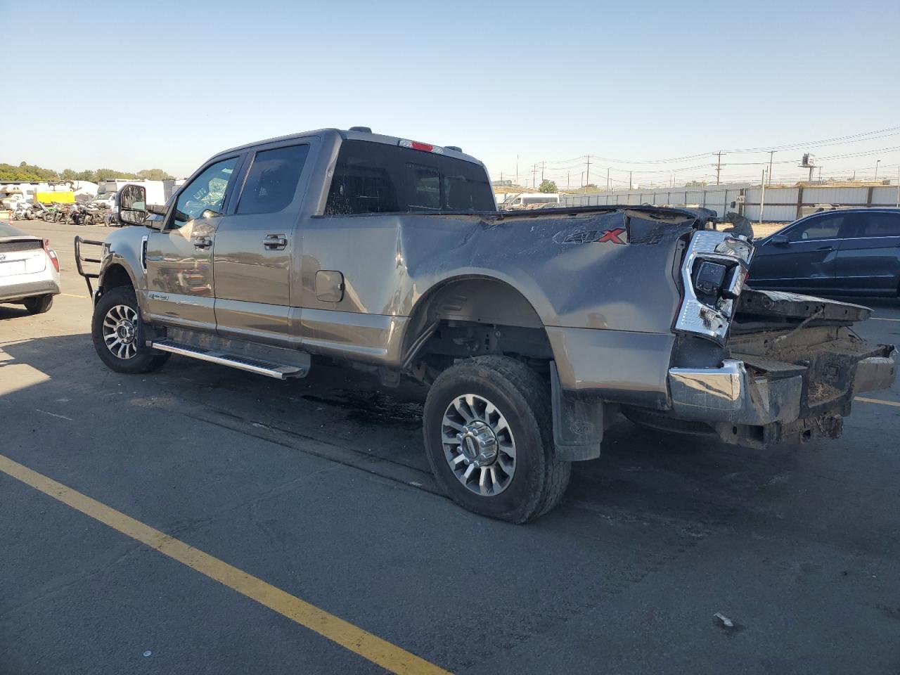 FORD F-350 SUPER DUTY