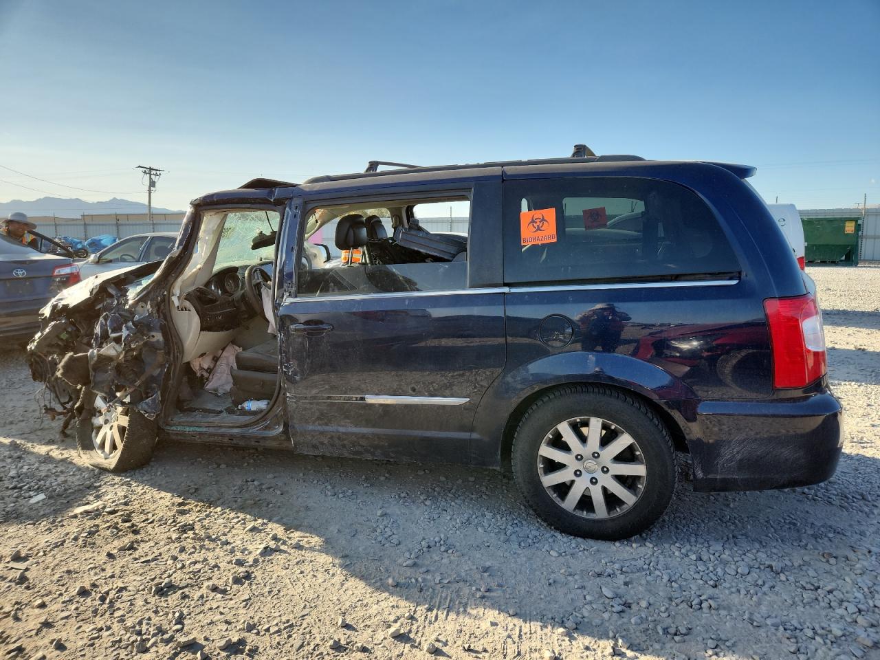 CHRYSLER TOWN & COUNTRY TOURING